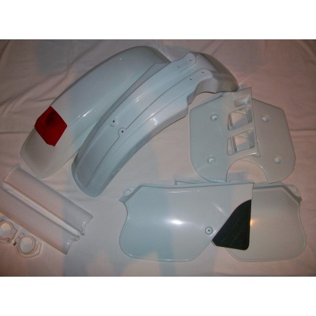 Plastic Kit KTM 125 EXC 1991-1992 includes all parts in the picture