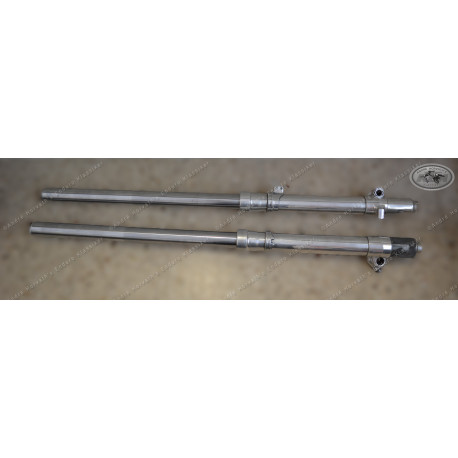 Kayaba 43mm Fork polished, from Yamaha TT600 1983-1984 for Duplex front wheeler, progressive springs, new OEM air valves