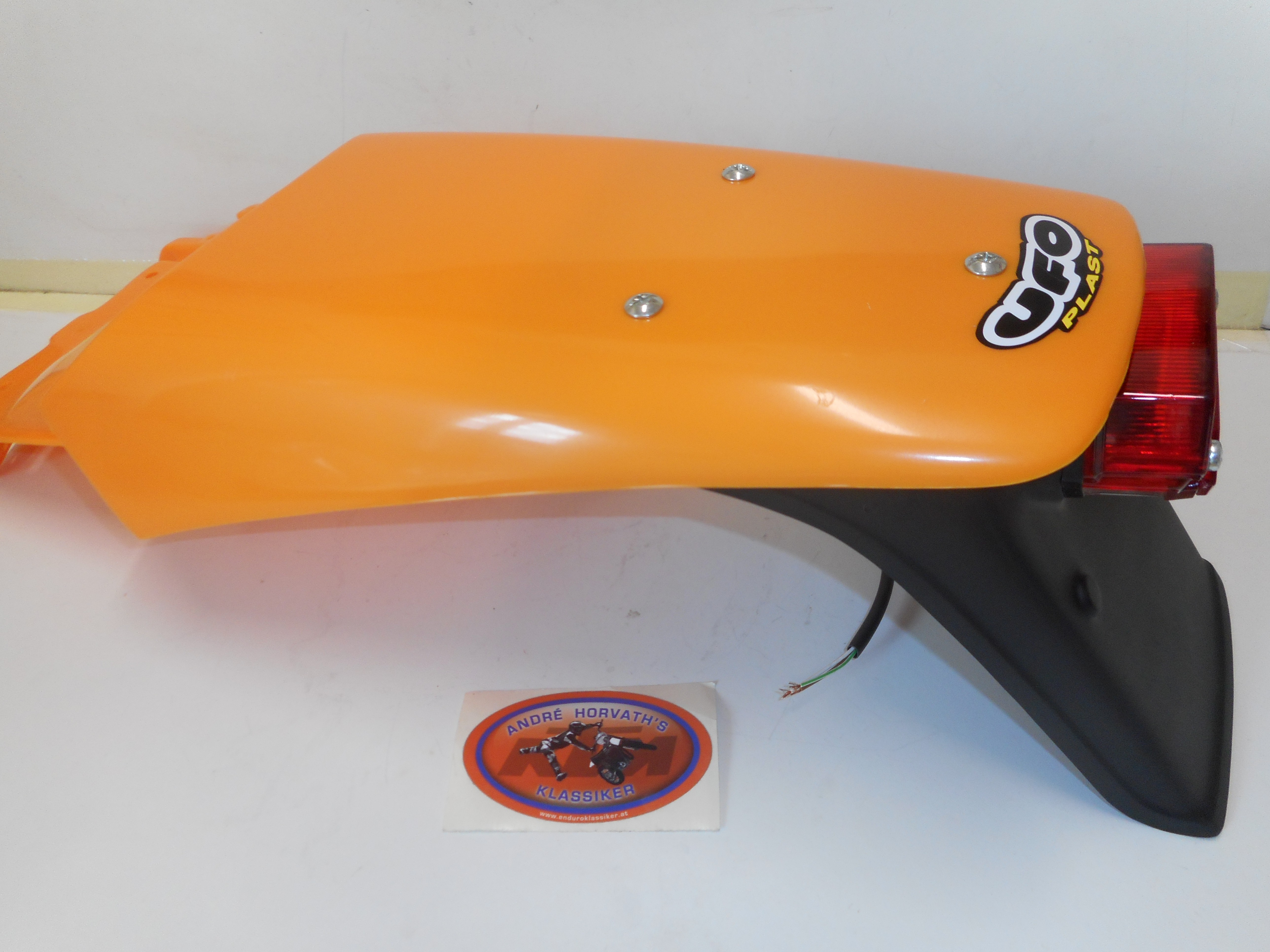 UFO Kotflügel hinten für KTM EXC 2020-2022 Rear Fender orange mit LED  Rücklicht